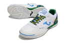 Chuteira de futsal Joma Top Flex Rebound, modelo branco com detalhes coloridos e solado apropriado para quadras.