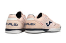 Chuteira de futsal Joma Top Flex Rebound na cor rosa, com detalhes em preto e branco, vista lateral.