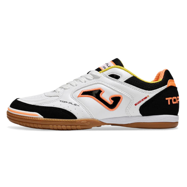 Chuteira de futsal Joma Top Flex Rebound, modelo em branco com detalhes em preto e laranja, ideal para jogos em quadra.