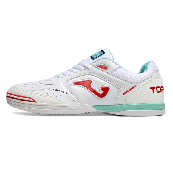 Chuteira de futsal Joma Top Flex Rebound na cor branca com detalhes em vermelho e verde.